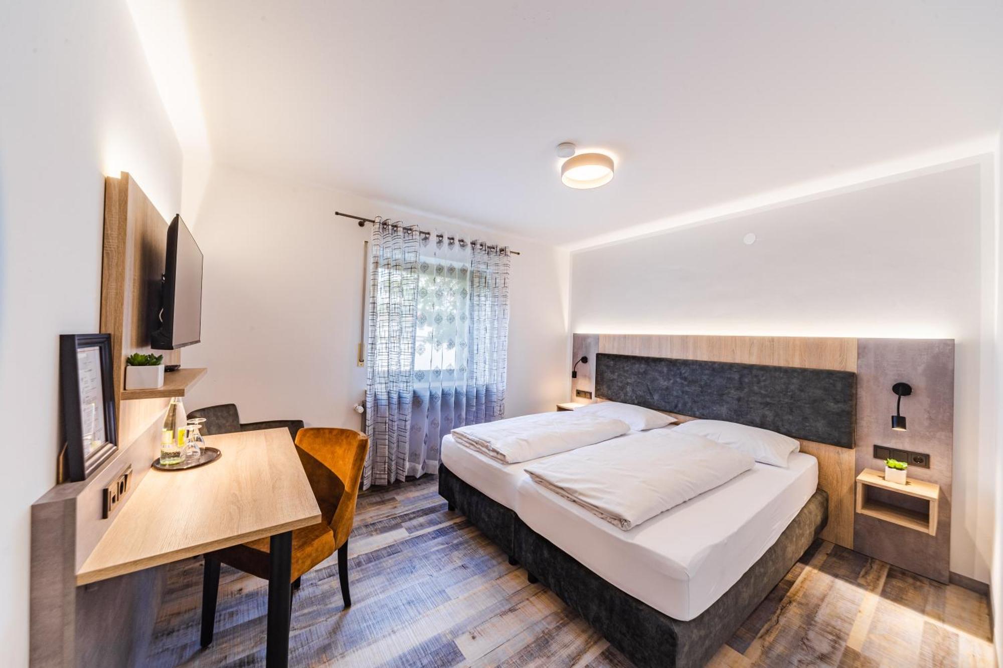 Hotel Franken Форххайм Номер фото